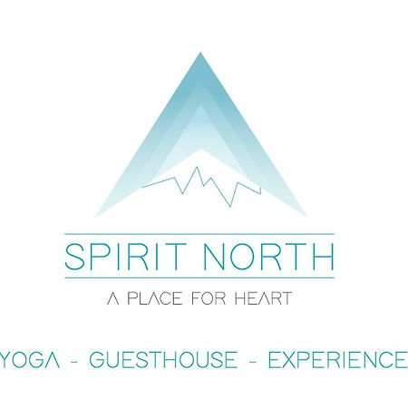 Spirit North Guesthouse ฮูซาวิก ภายนอก รูปภาพ