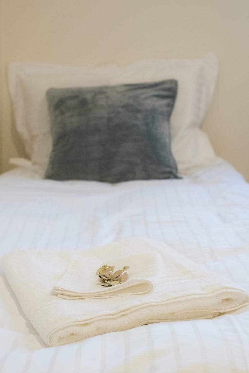 Spirit North Guesthouse ฮูซาวิก ภายนอก รูปภาพ