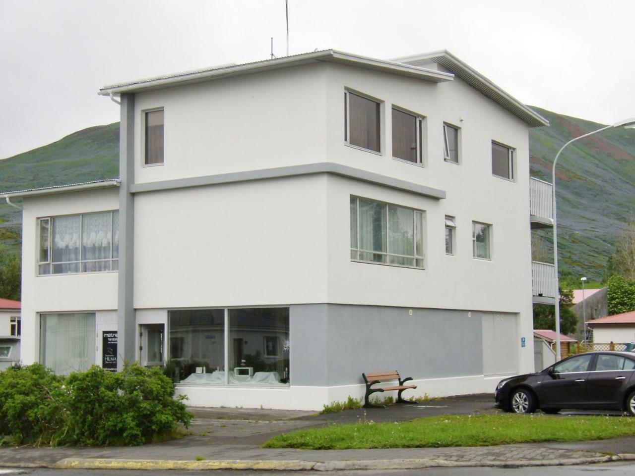 Spirit North Guesthouse ฮูซาวิก ภายนอก รูปภาพ